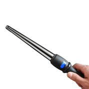 Ferro arricciacapelli conico nero, display digitale, impugnatura ergonomica. Strumento styling capelli professionale, temperatura regolabile.