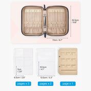 Custodia organizer per gioielli, dimensioni 24,5x17 cm, con tasche e ganci. Include 3 pagine trasparenti e 1 beige per anelli. Ideale per viaggi.