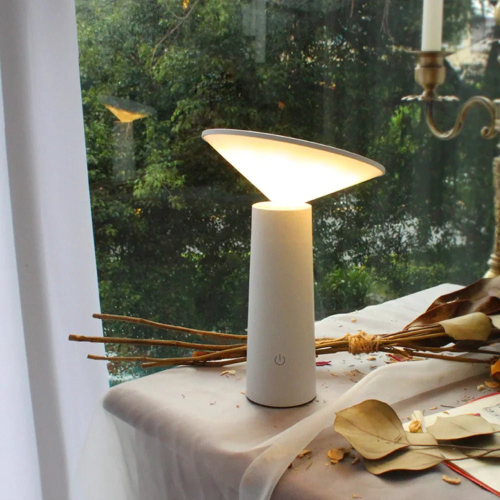 Lampada da tavolo Aurora - Dimmerabile e moderna 2