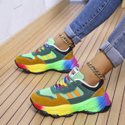 Le vivaci sneakers di Francesca 3