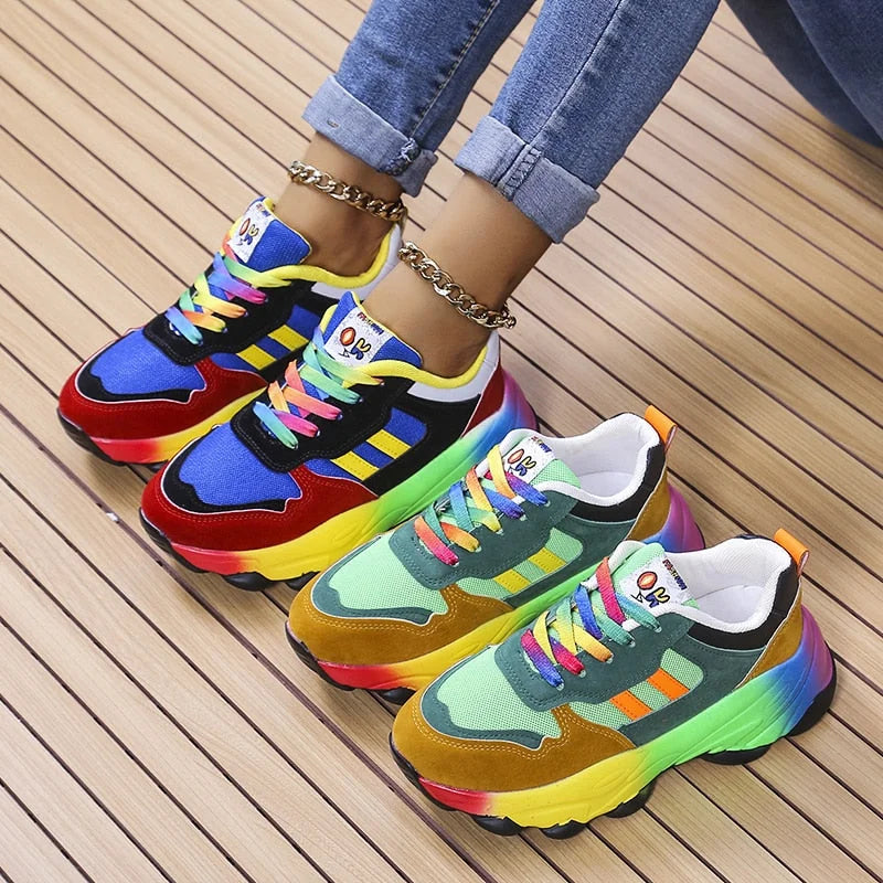 Le vivaci sneakers di Francesca 5