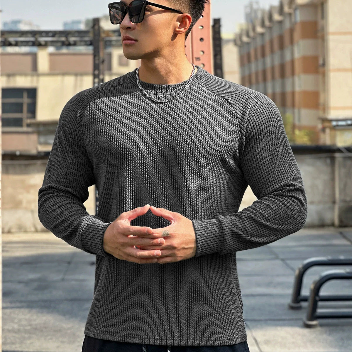 Maglione girocollo a coste da uomo 2
