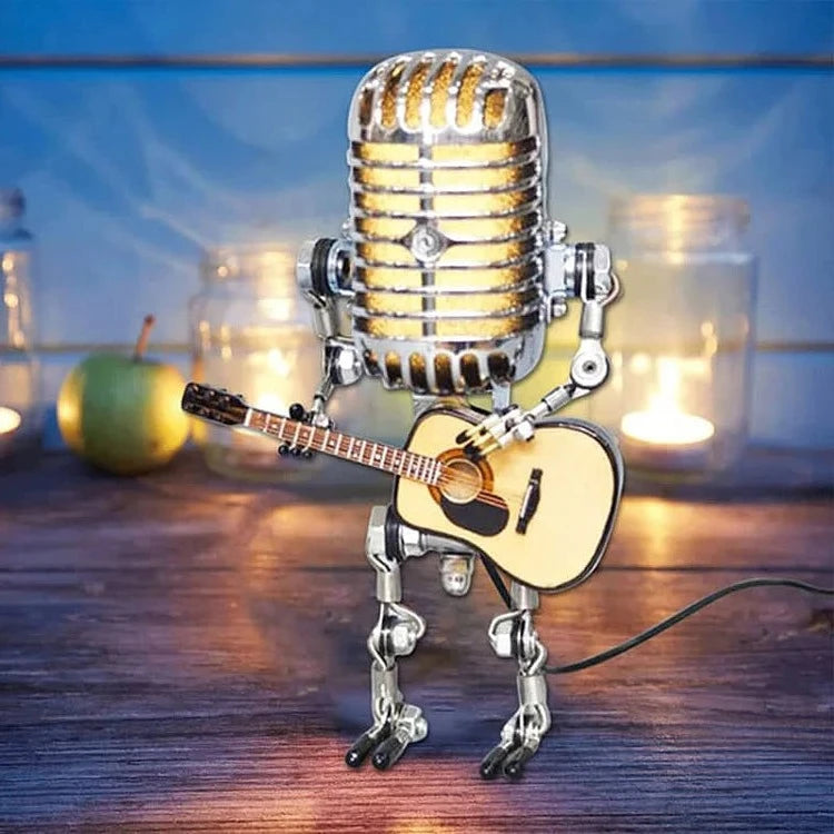 Microfono robot vintage in metallo con lampada per chitarra 1