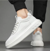 Mikee | Sneakers bianche classiche senza tempo da uomo 0