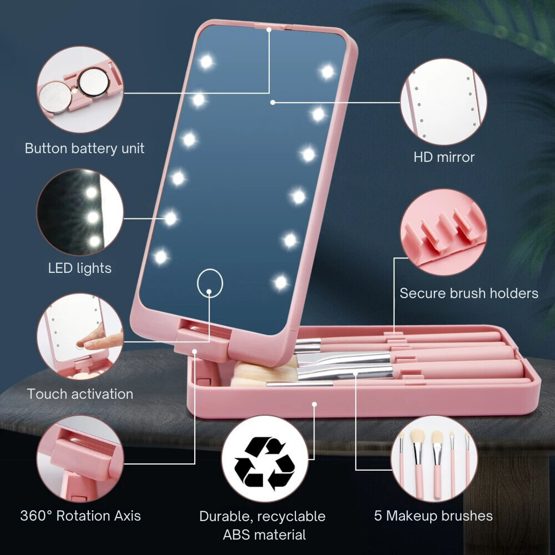 Specchio cosmetico portatile rosa con luci LED, supporto per pennelli, attivazione touch, rotazione a 360°, realizzato in materiale ABS riciclabile.