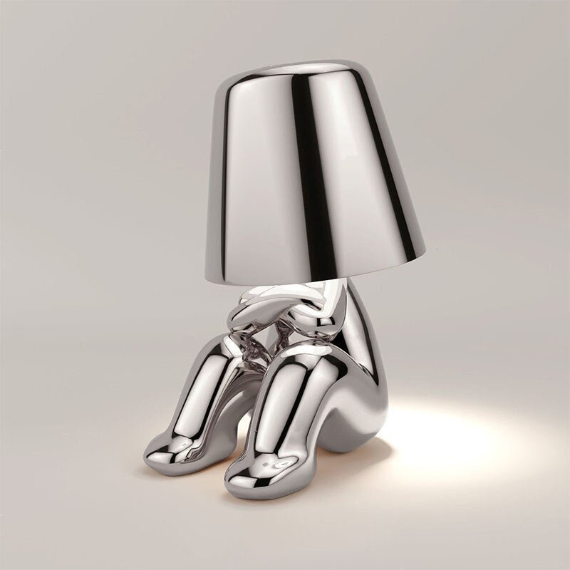 Mistero | Lampada da tavolo scultorea dorata 9