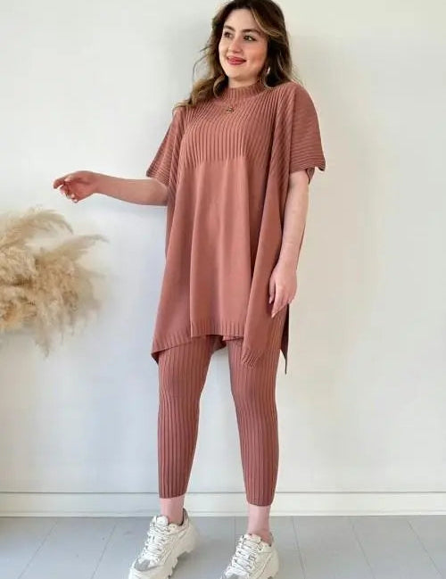 NIKKI | Cozy Chic Two-Piece Ensemble - Lizabella Fashion