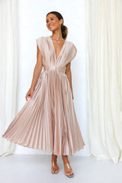 Elegante Abito Lungo Plissettato con Scollo a V e Delicato Fiocco Dietro