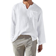 Camicia uomo bianca in lino, maniche lunghe, scollo a V, taschino frontale, stile casual estivo. Ideale per look eleganti e rilassati.
