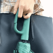 Ombrello di piegatura automatica resistente al vento con manico a fibbia grande-compatto e resistente 3