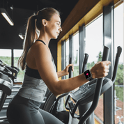 Orologio fitness intelligente con monitoraggio della pressione sanguigna – Tracker per il monitoraggio della salute e dell'attività 2