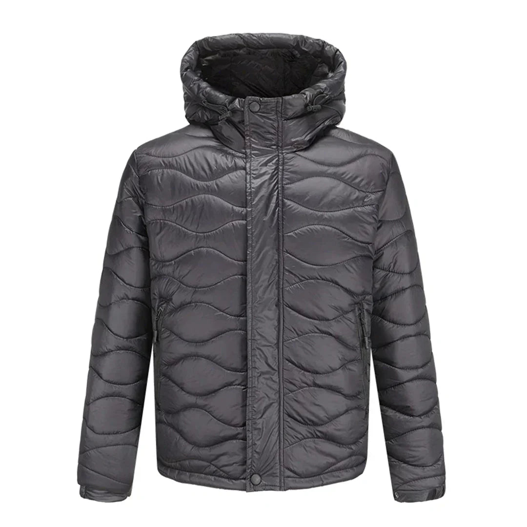 Giacca invernale uomo, colore grigio scuro, con cappuccio, imbottitura trapuntata, chiusura zip frontale. Ideale per climi freddi.