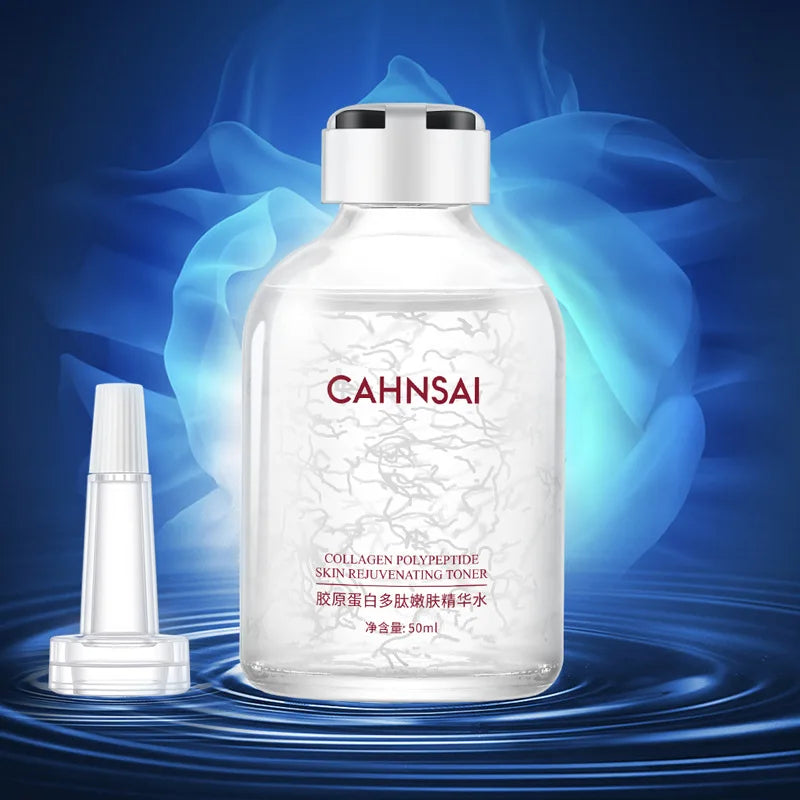 Tonico ringiovanente al collagene CAHANSAI, flacone da 50ml, con peptidi di collagene, sfondo blu floreale, cura della pelle anti-età.