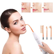 Dispositivo per terapia viso ad alta frequenza, trattamento acne, rughe, cura della pelle, con accessori, donna in uso, risultati visibili.