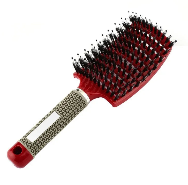 Spazzola per capelli rossa con setole nere e manico ergonomico antiscivolo. Ideale per styling e districare capelli. Accessorio parrucchiere.