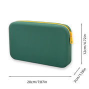 Custodia verde rettangolare in silicone con cerniera gialla, dimensioni 20x12x3 cm. Ideale per accessori, resistente e compatta.
