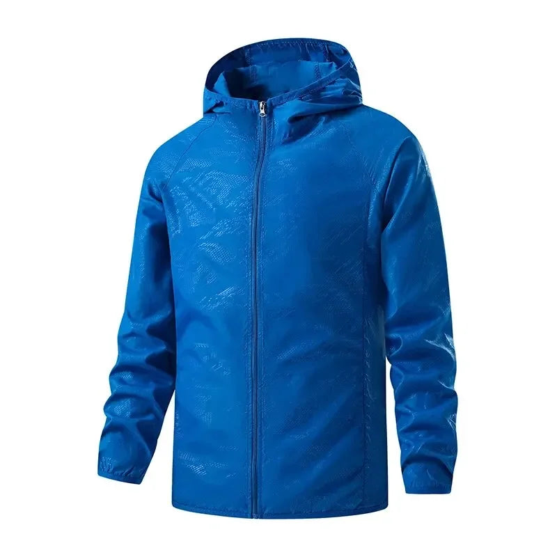 Giacca a vento blu con cappuccio, zip frontale, design sportivo, tessuto impermeabile. Ideale per attività outdoor e tempo libero.