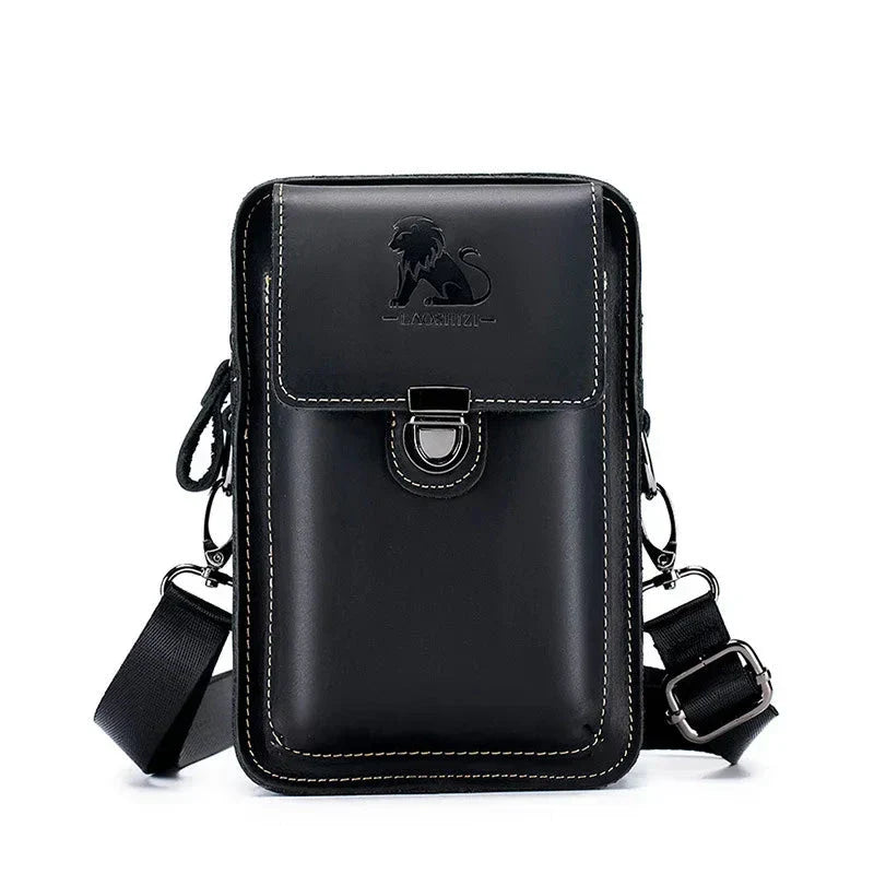 Borsa a tracolla in pelle nera con logo leone, design elegante e compatto, ideale per uomo, accessorio moda, chiusura a fibbia, tracolla regolabile.