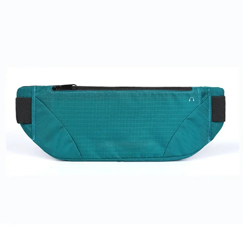 Marsupio sportivo verde acqua, design compatto con cerniera, ideale per corsa e attività all'aperto. Accessorio unisex pratico e resistente.