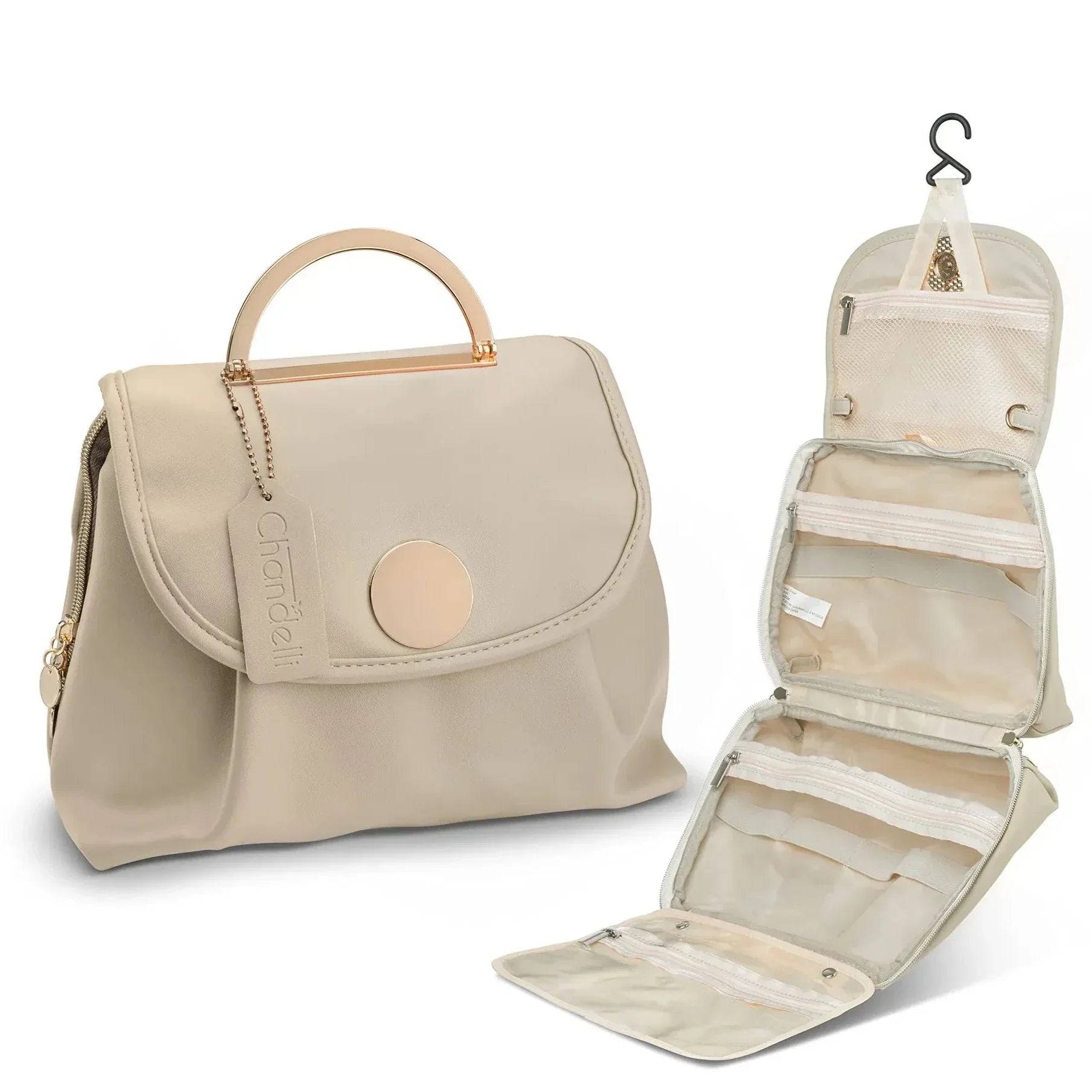 Borsa da viaggio beige con manico dorato e organizer interno appeso, design elegante e funzionale, ideale per cosmetici e accessori.