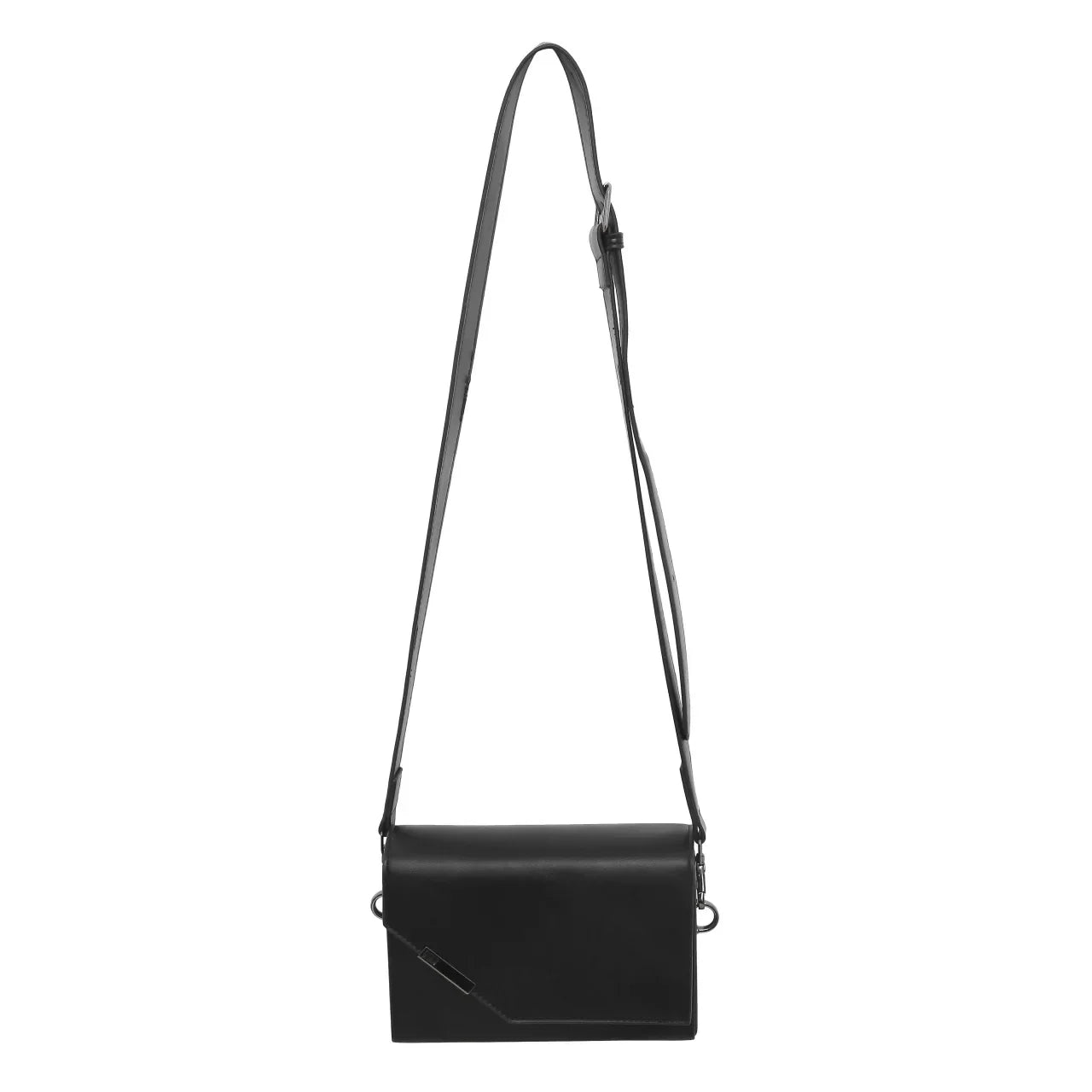 Borsa a tracolla nera in pelle, design minimalista, chiusura a patta, cinturino regolabile. Accessorio moda elegante per donna.