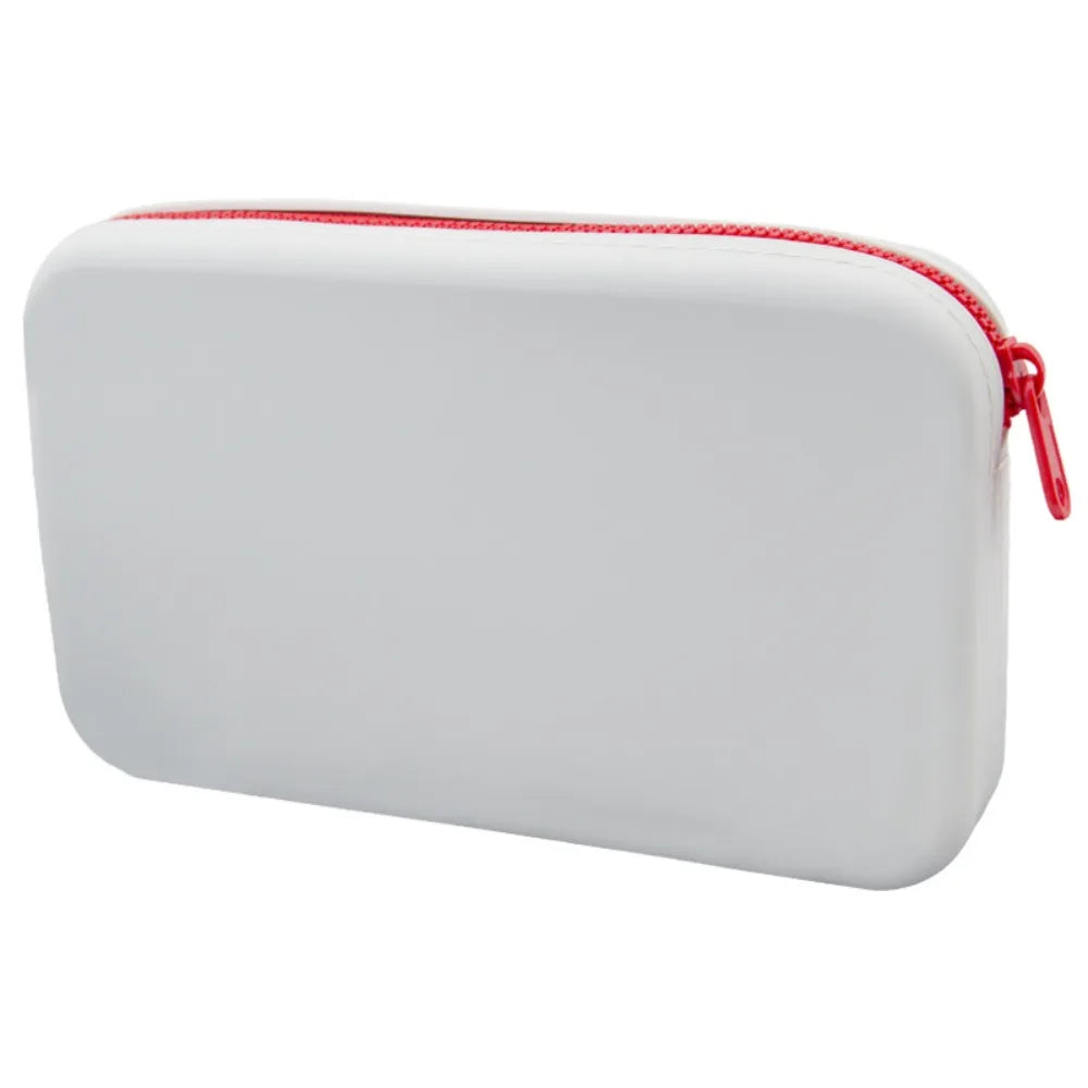Custodia rigida bianca con cerniera rossa, design rettangolare, ideale per protezione dispositivi elettronici. Accessorio compatto e resistente.