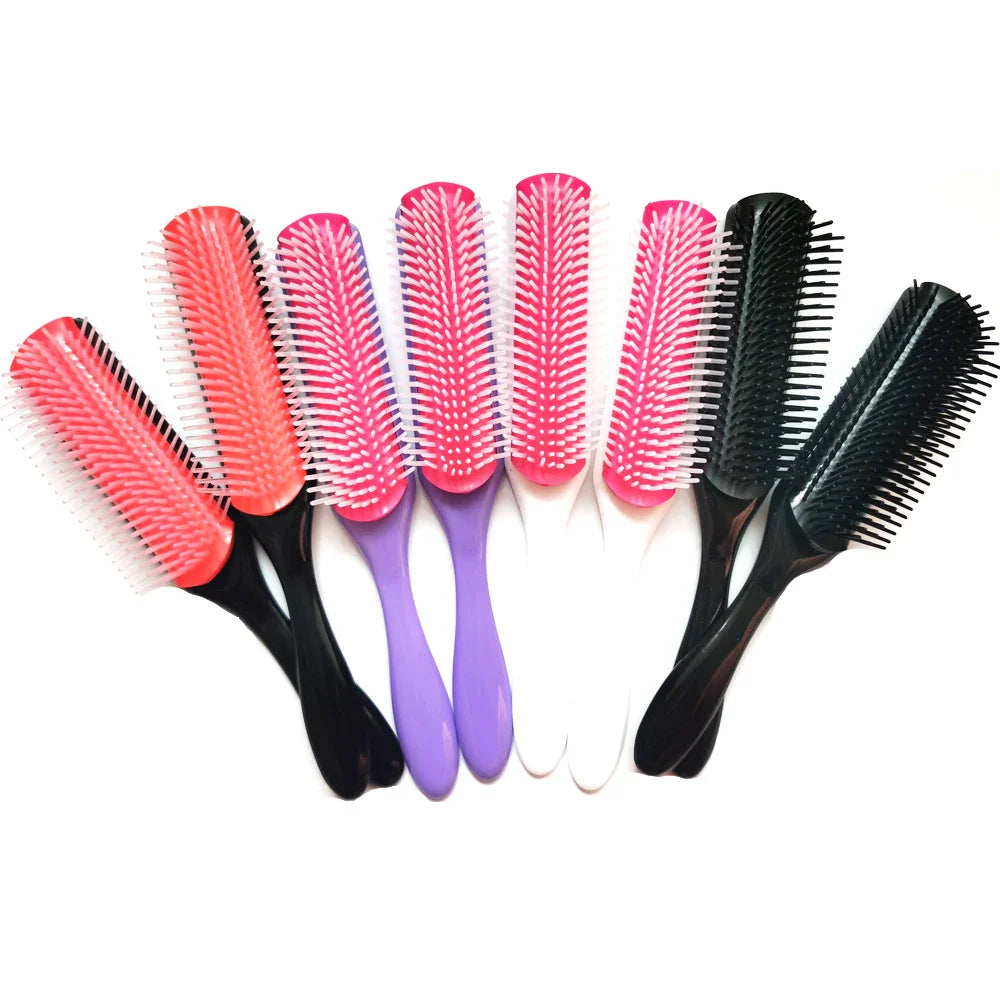 Set di spazzole per capelli multicolore, design ergonomico, setole in nylon, ideale per styling e districante, adatto a tutti i tipi di capelli.