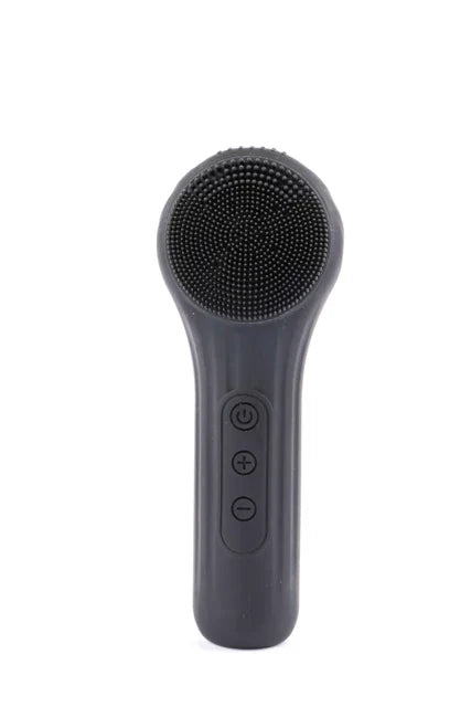 Spazzola viso elettrica nera con setole in silicone, manico ergonomico e pulsanti di controllo. Dispositivo pulizia viso, cura della pelle.