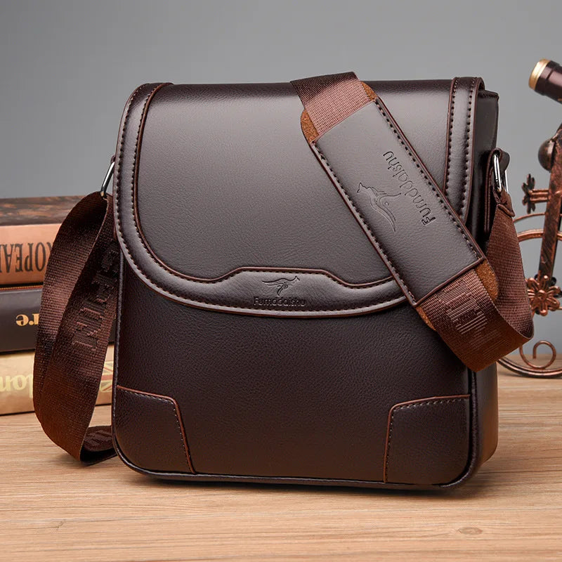 Borsa a tracolla in pelle marrone scuro, design elegante, con cinturino regolabile. Ideale per uomo, perfetta per lavoro e tempo libero.