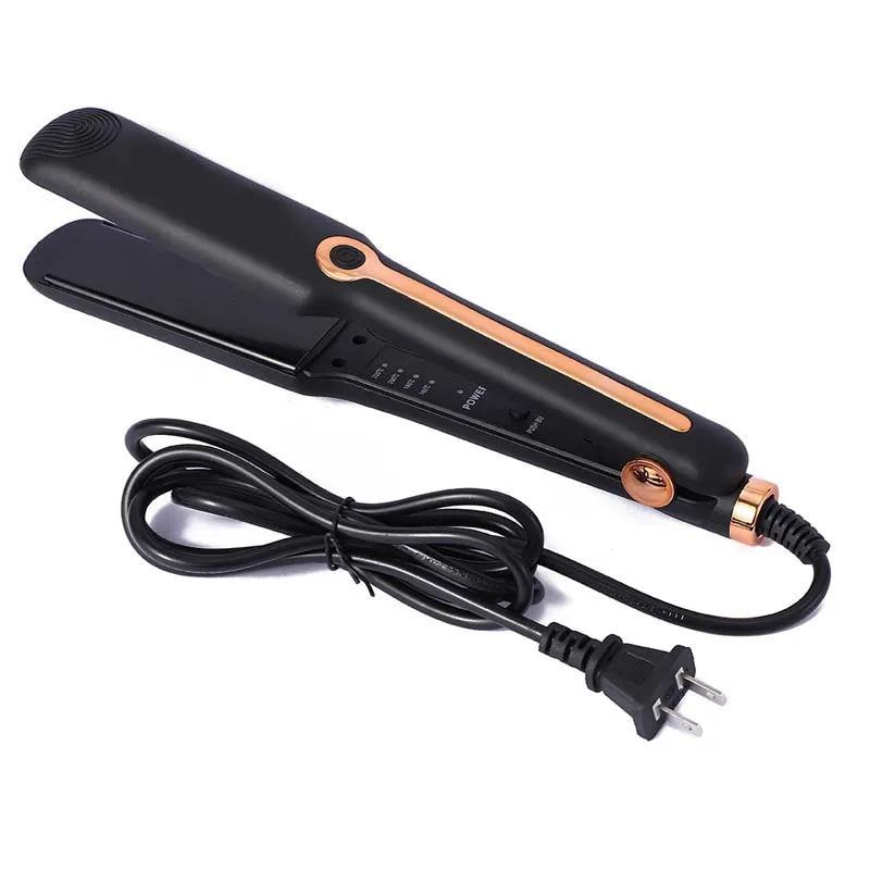Piastra per capelli nera con dettagli dorati, cavo lungo e spina europea. Strumento styling professionale, riscaldamento rapido, design elegante.