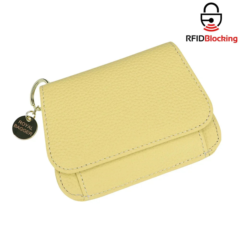 Portafoglio donna in pelle gialla con protezione RFID, chiusura a bottone, design compatto, marchio Royal Bagger. Accessorio moda elegante e sicuro.