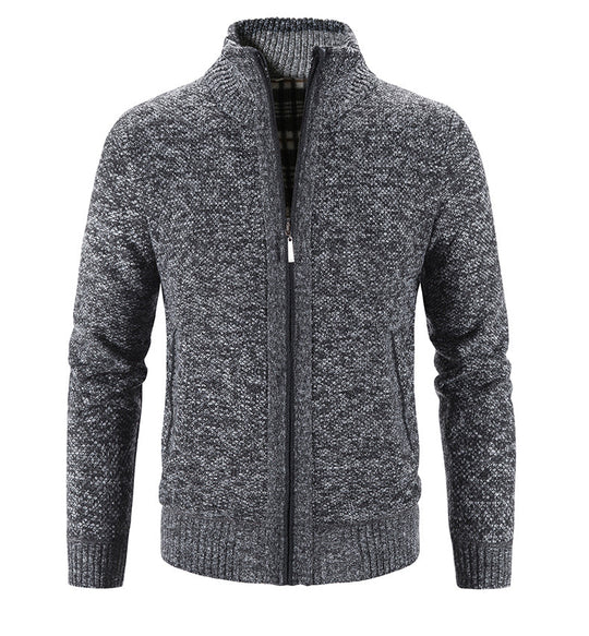 Giacca cardigan uomo in maglia grigia, chiusura zip, collo alto, design elegante e casual, ideale per autunno e inverno.