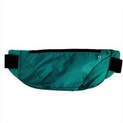 Marsupio verde in tessuto resistente, con chiusura a zip e cintura regolabile. Accessorio pratico per viaggi, sport e attività all'aperto.