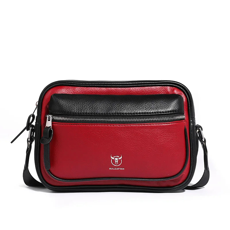 Borsa a tracolla in pelle rossa e nera, design moderno, con cerniera frontale e logo Bullcaptain. Accessorio moda uomo elegante e funzionale.