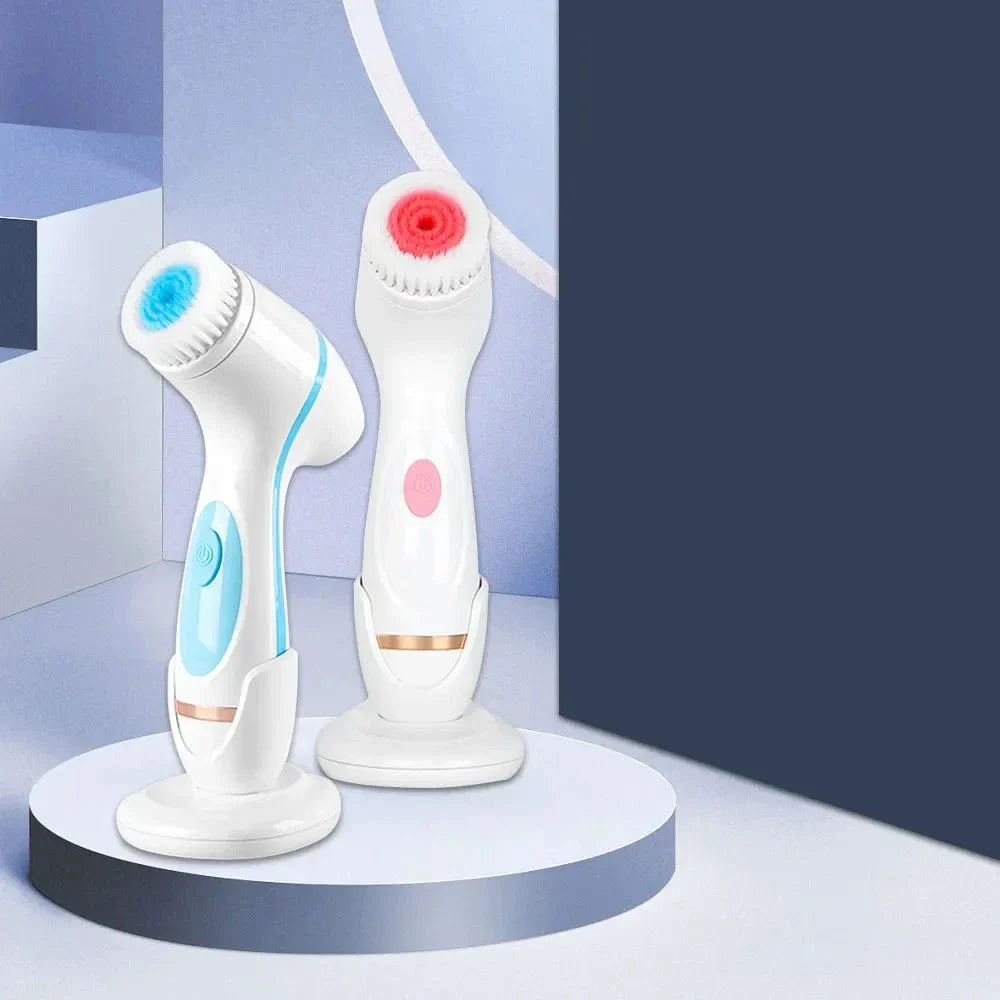 Spazzole elettriche per pulizia viso, doppia testina, design ergonomico, colori bianco e blu, ideali per esfoliazione e cura della pelle.