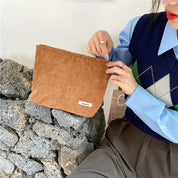 Spaziosa borsa per il trucco da viaggio in velluto a coste con chiusura sicura con cerniera