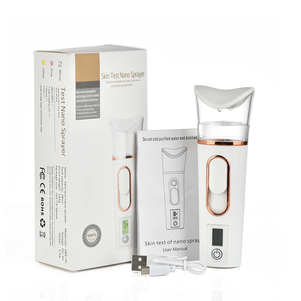 Spruzzatore nano per test cutaneo con confezione, manuale utente e cavo USB. Dispositivo portatile per cura della pelle, idratazione e bellezza.