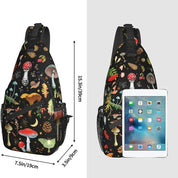 Zaino a tracolla con stampa di funghi colorati, tasca frontale con cerniera, tasche laterali in rete, dimensioni 19x39 cm, compatibile con tablet.
