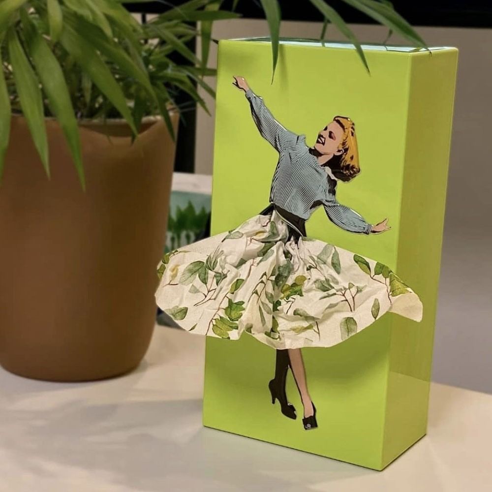 Scatola di fazzoletti Flying Skirt 8