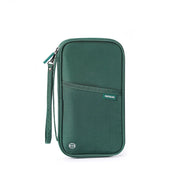 Custodia da viaggio verde con cerniera, tasca frontale e cinturino. Ideale per documenti e accessori. Design compatto e funzionale.