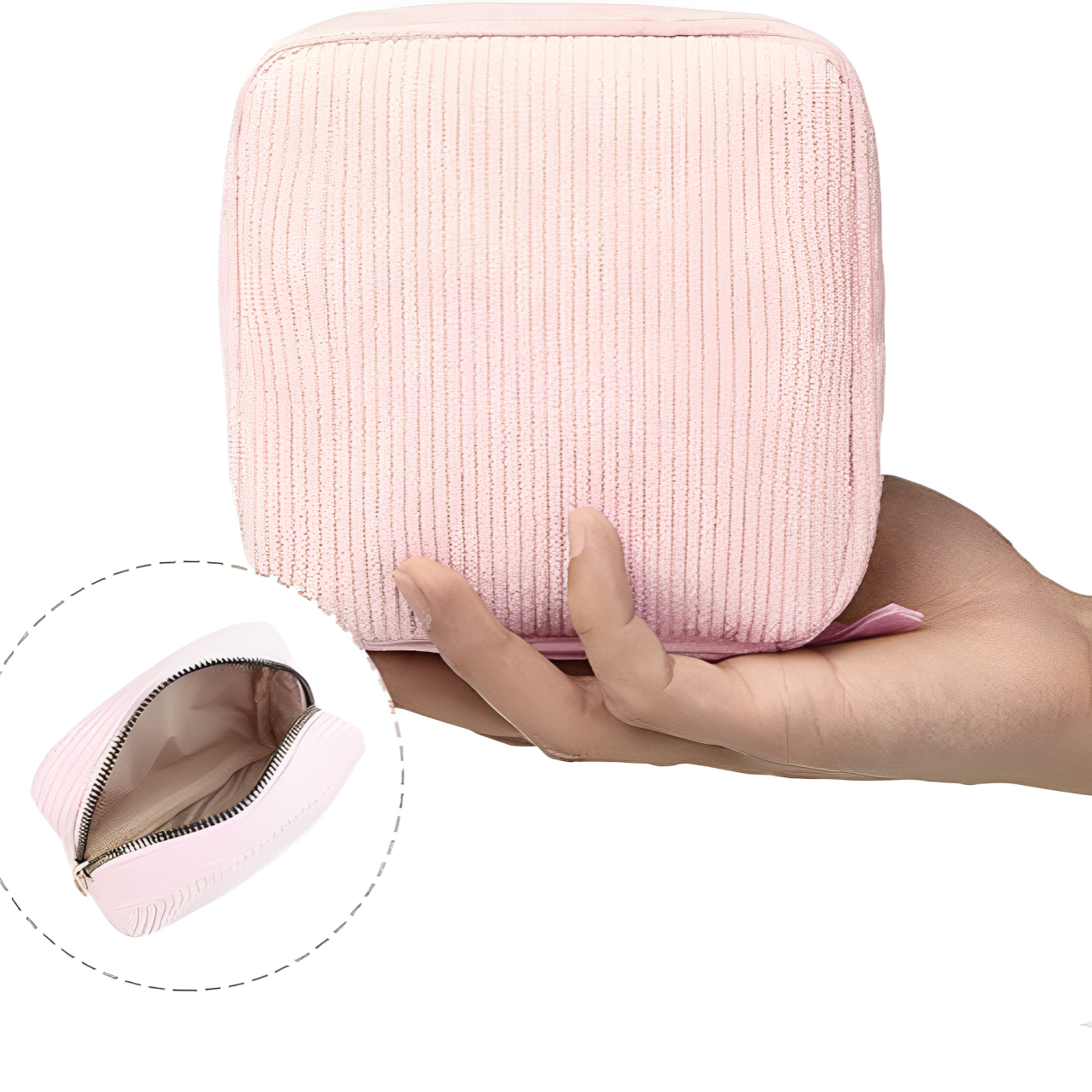 Astuccio rosa in tessuto a coste, tenuto in mano, con zip aperta. Ideale per cosmetici o accessori. Design elegante e pratico.