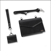 Borsa a tracolla nera in pelle con cinturino regolabile e portachiavi coordinato. Elegante accessorio moda donna.