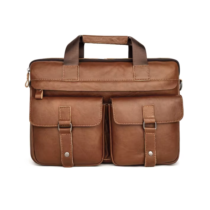 Borsa ventiquattrore in pelle marrone con doppie tasche frontali e manici robusti, ideale per lavoro e ufficio. Design elegante e funzionale.