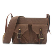 Borsa a tracolla in tela marrone con doppie tasche frontali e fibbie in metallo, stile vintage, ideale per uomo e donna, perfetta per uso quotidiano.