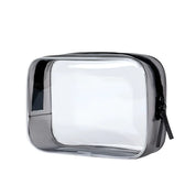 Astuccio trasparente da viaggio in PVC, impermeabile, con cerniera nera. Ideale per articoli da toeletta, cosmetici, accessori. Dimensioni compatte.