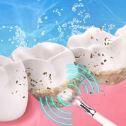Spazzolino elettrico rimuove placca e tartaro dai denti con tecnologia a ultrasuoni, sfondo blu con schizzi d'acqua, igiene orale avanzata.