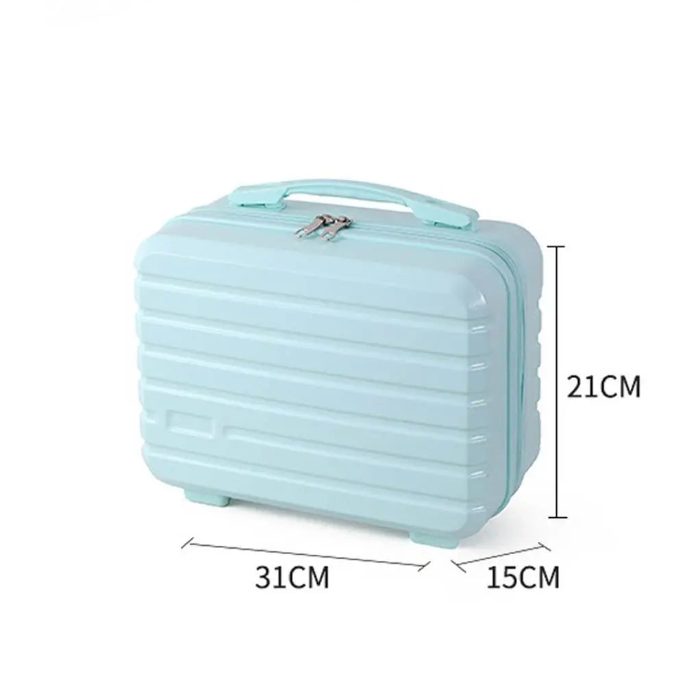 Valigia rigida azzurra 31x21x15 cm, design compatto con manico e chiusura a zip, ideale per viaggi brevi e bagaglio a mano.