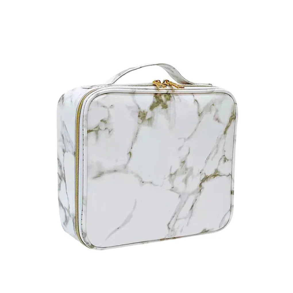 Astuccio cosmetico marmo bianco con cerniera dorata, design elegante, portatile, ideale per trucco e accessori, perfetto per viaggi e organizzazione.