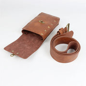Cintura in pelle marrone con borsa abbinata, design vintage, fibbia in metallo, accessorio moda uomo/donna, stile retrò elegante.