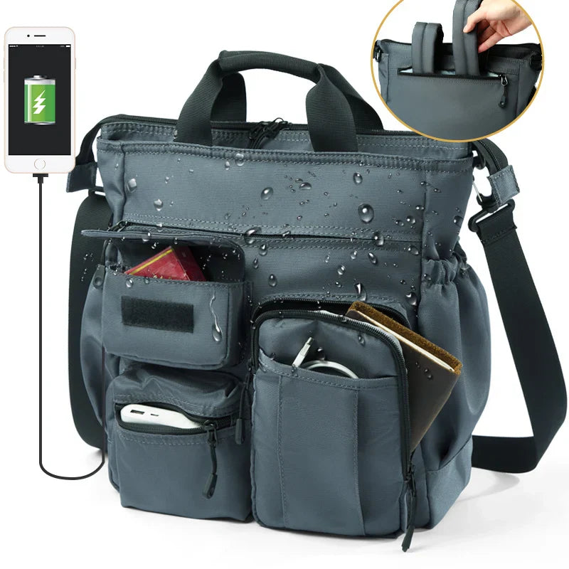 Zaino impermeabile grigio con tasche multiple, porta USB per ricarica, ideale per viaggi e lavoro. Design moderno e funzionale.